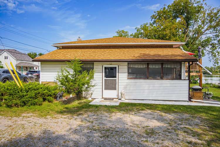 65 South Trent St, Quinte West, Ontario, 