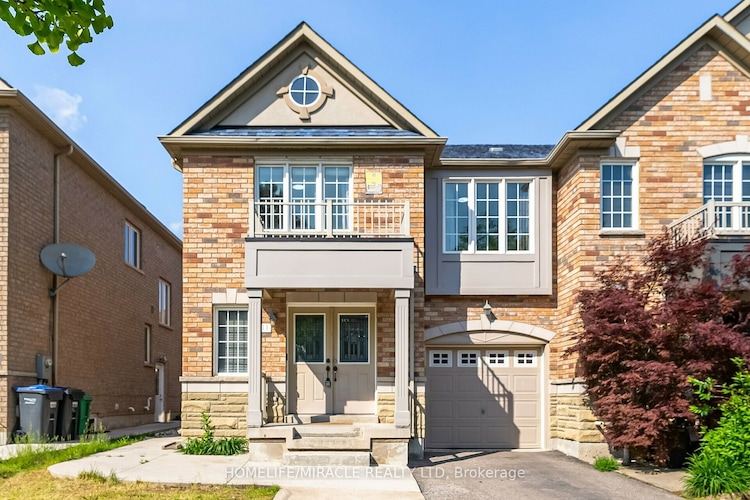 13 Nutwood Way, Brampton, Ontario, Sandringham-Wellington