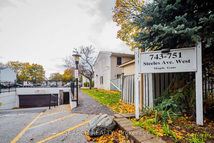 751 Steeles Ave W, Toronto, Ontario, Newtonbrook West