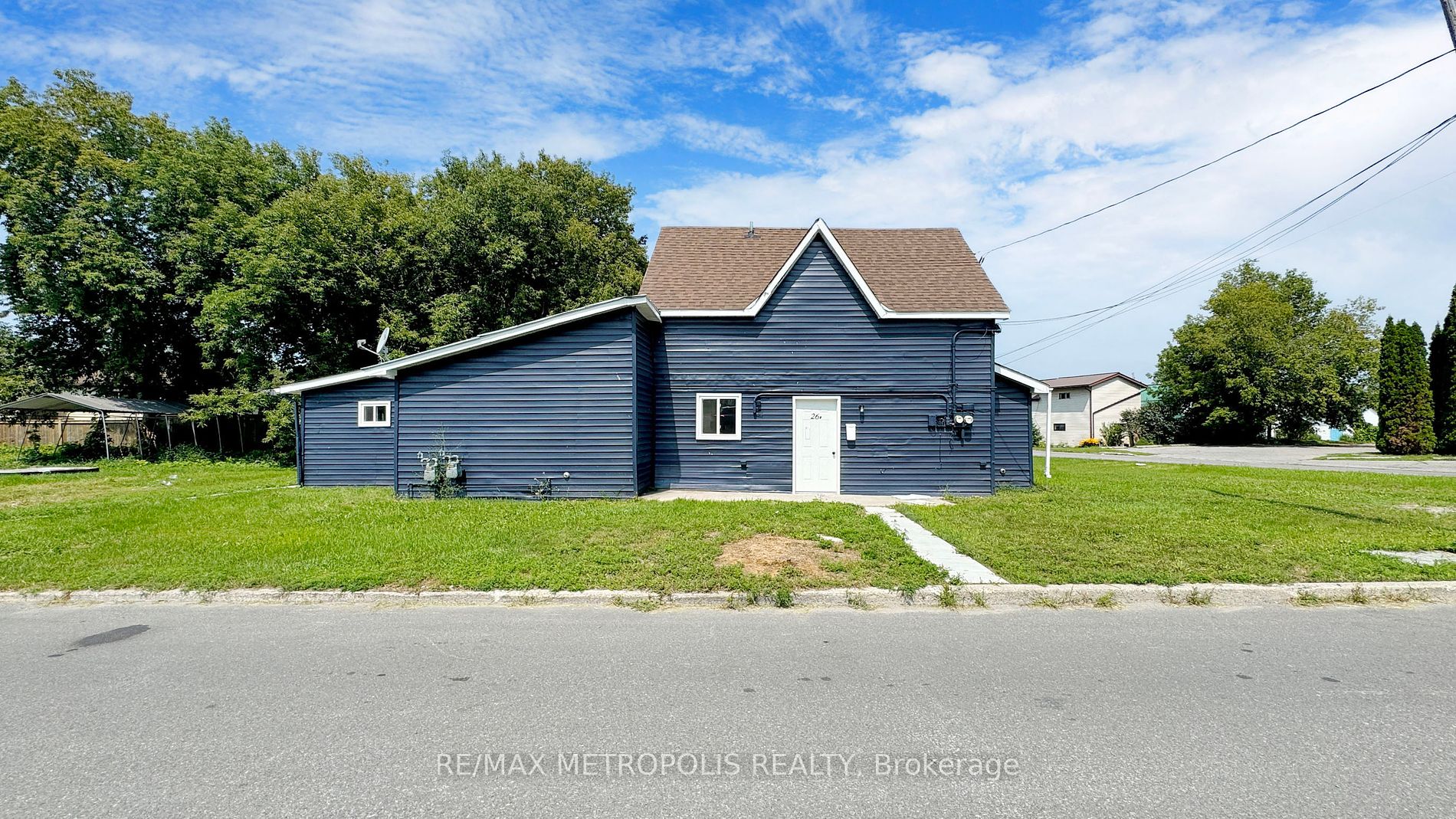 26 Metcalfe St, Quinte West, Ontario, 