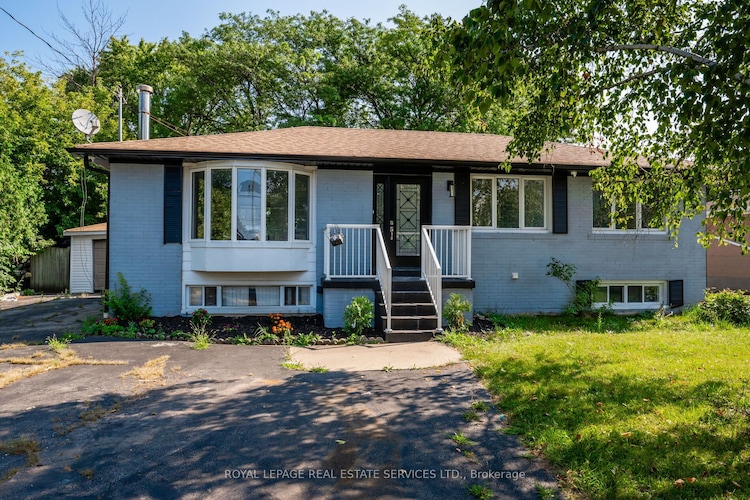 575 Third Line, Oakville, Ontario, Bronte East