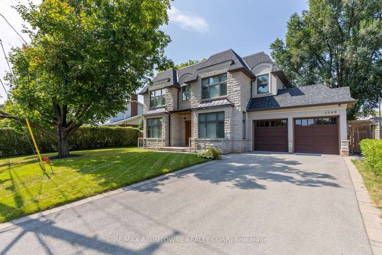 2209 Sloane Dr, Oakville, Ontario, Bronte West