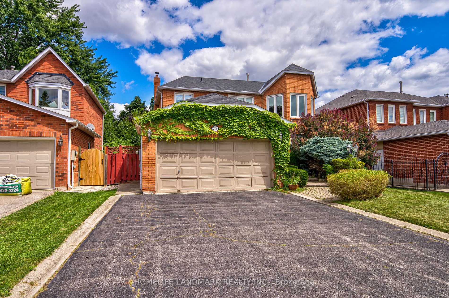 2115 Eighth Line, Oakville, Ontario, Iroquois Ridge North