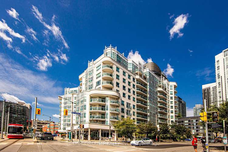 600 Queens Quay W, Toronto, Ontario, Waterfront Communities C1