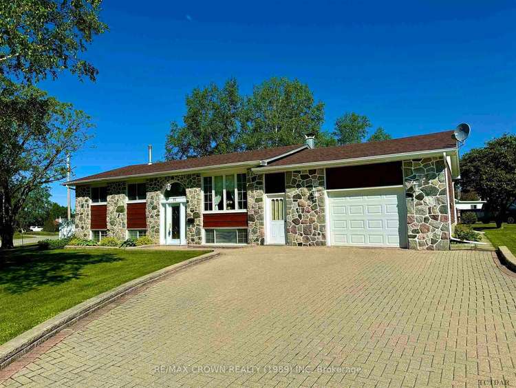 71 Pine Ave, Smooth Rock Falls, Ontario, 