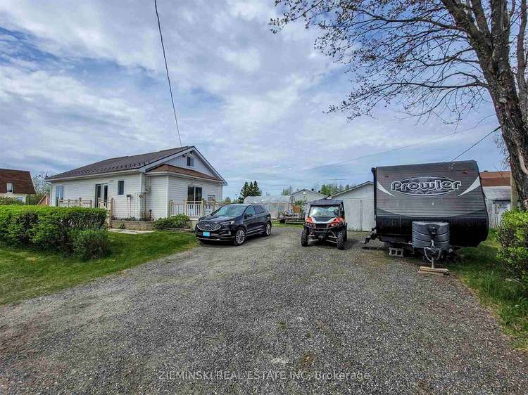 837 Denning St, Black River-Matheson, Ontario, 