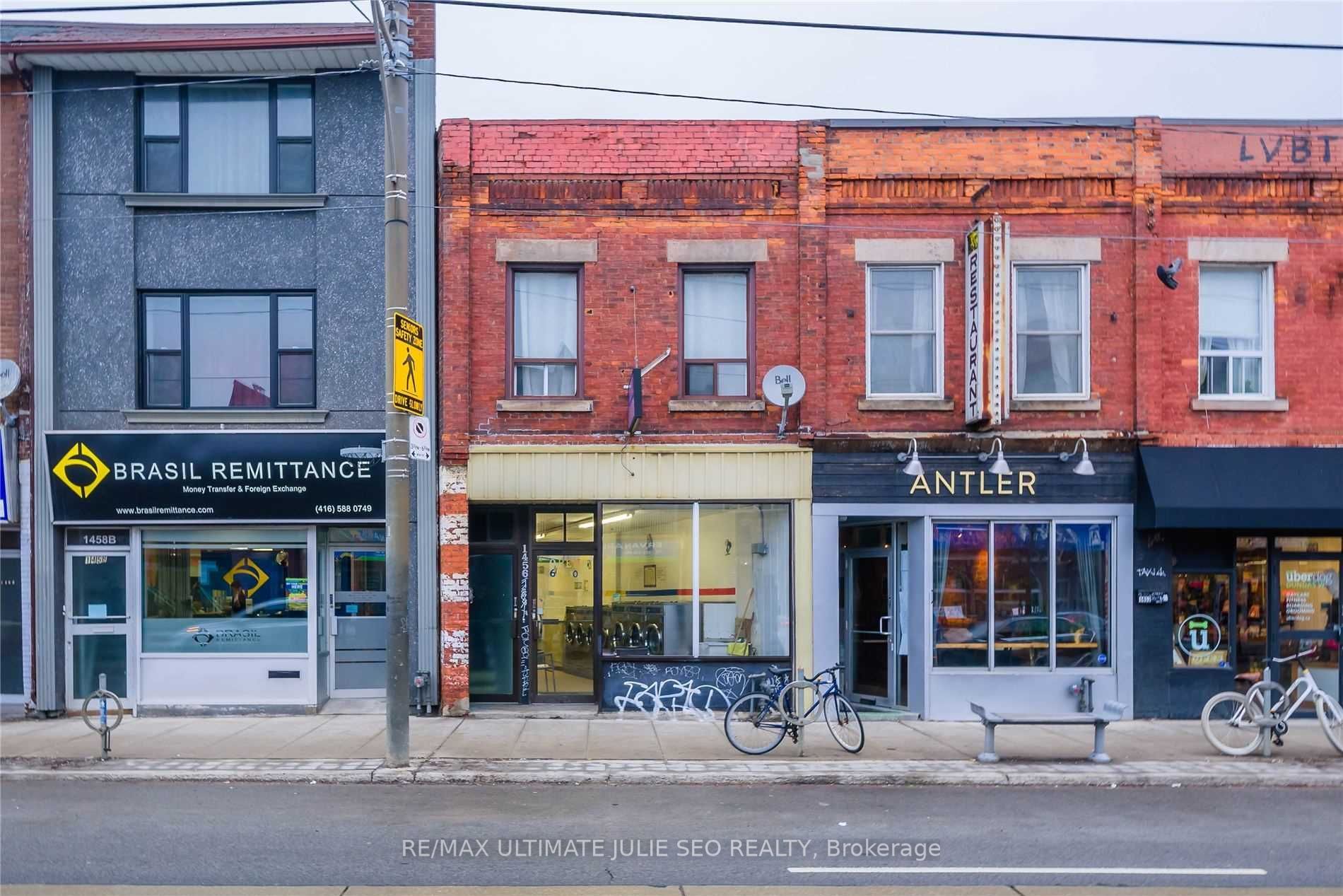 1456 Dundas St W, Toronto, Ontario, Little Portugal