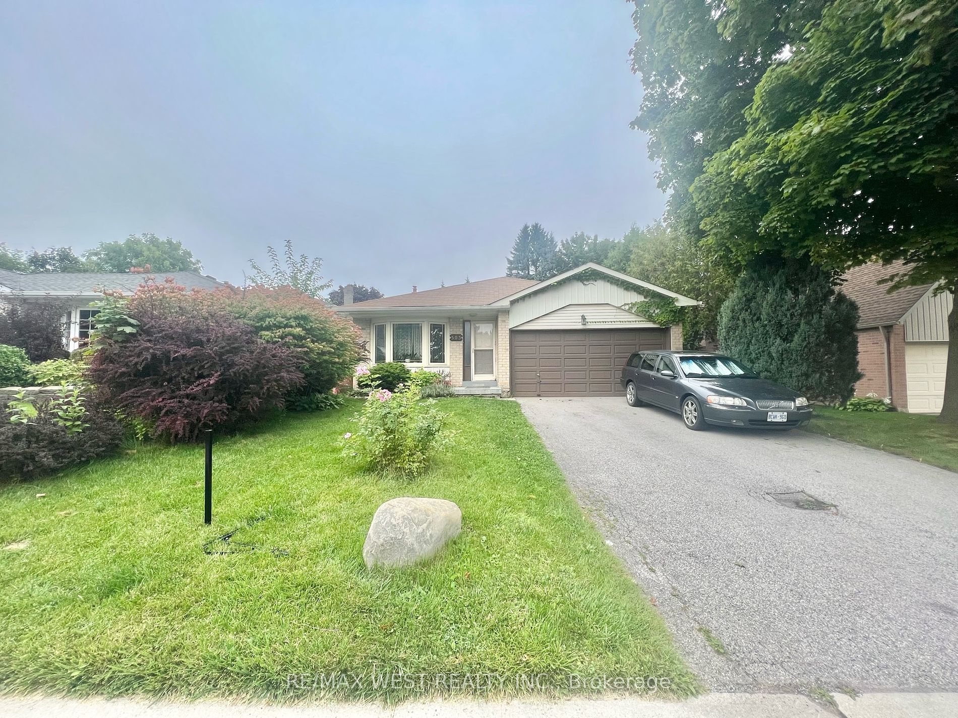 505 London Rd, Newmarket, Ontario, Bristol-London