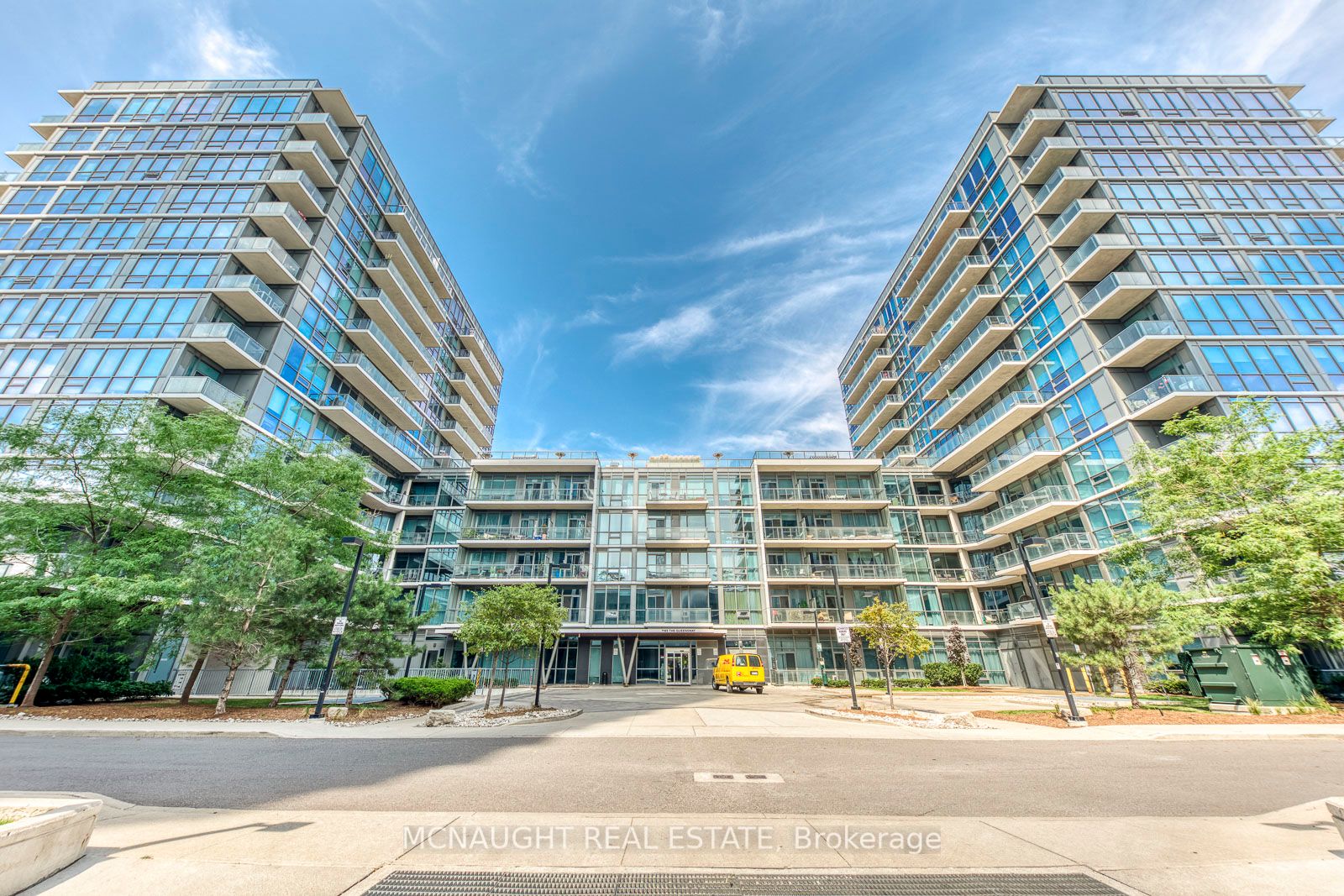 1185 The Queensway, Toronto, Ontario, Islington-City Centre West