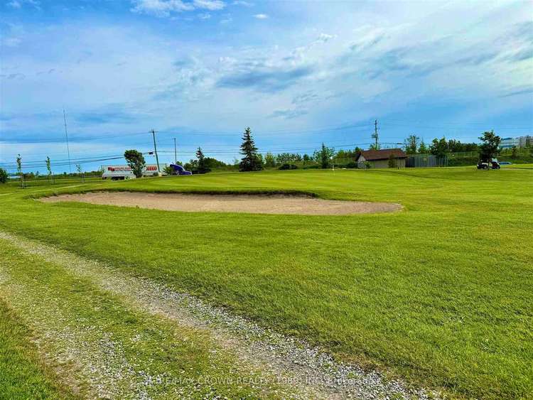 20 Golf St, Kapuskasing, Ontario, 