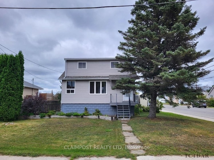 28 Coronation Ave, Timmins, Ontario, Timmins South - West