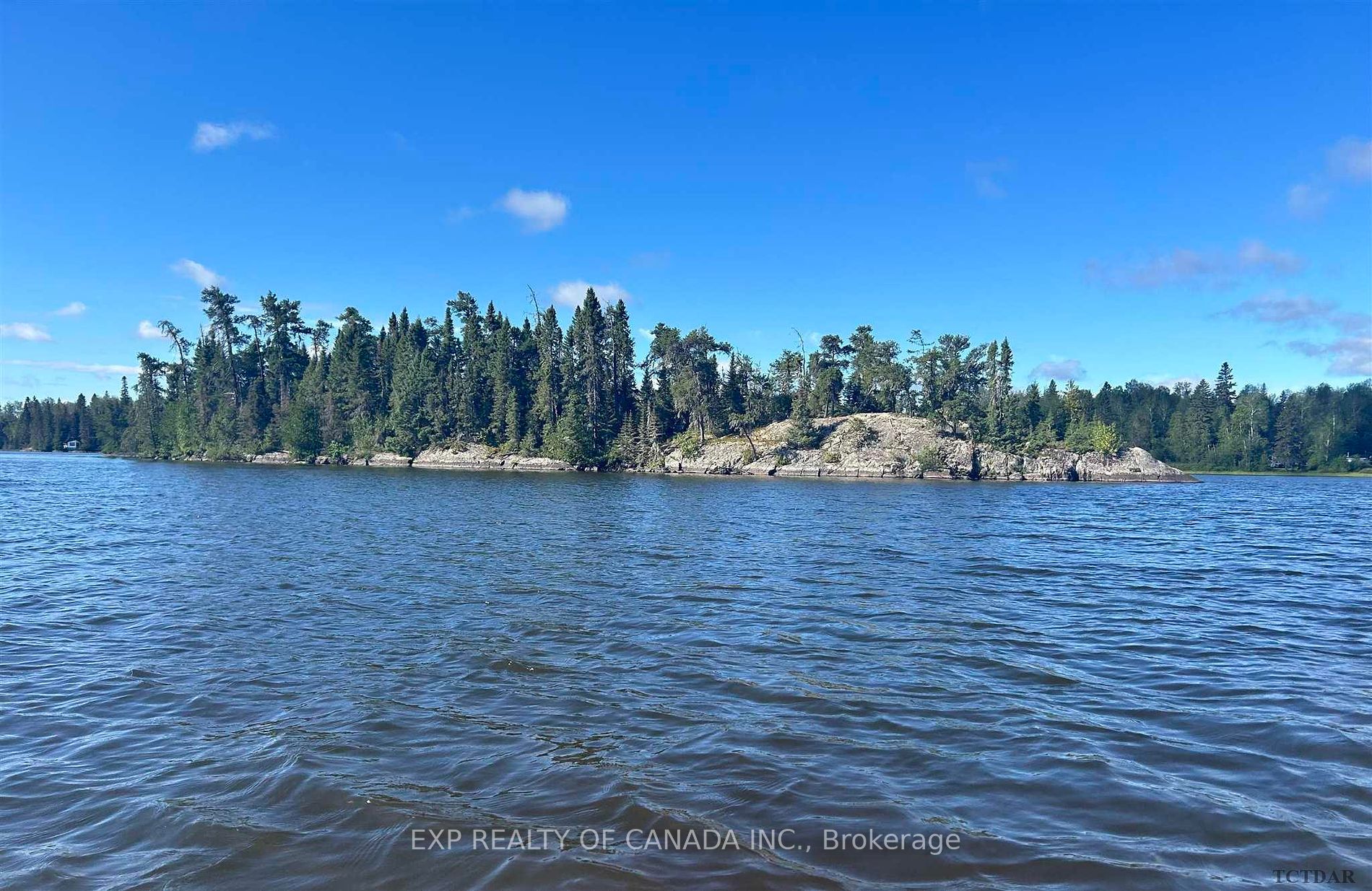 ISLAND SESEKINIKA LAKE, Timiskaming Remote Area, Ontario, 