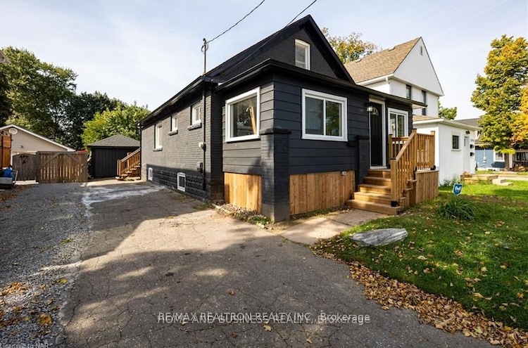 5759 Leonard Ave, Niagara Falls, Ontario, 