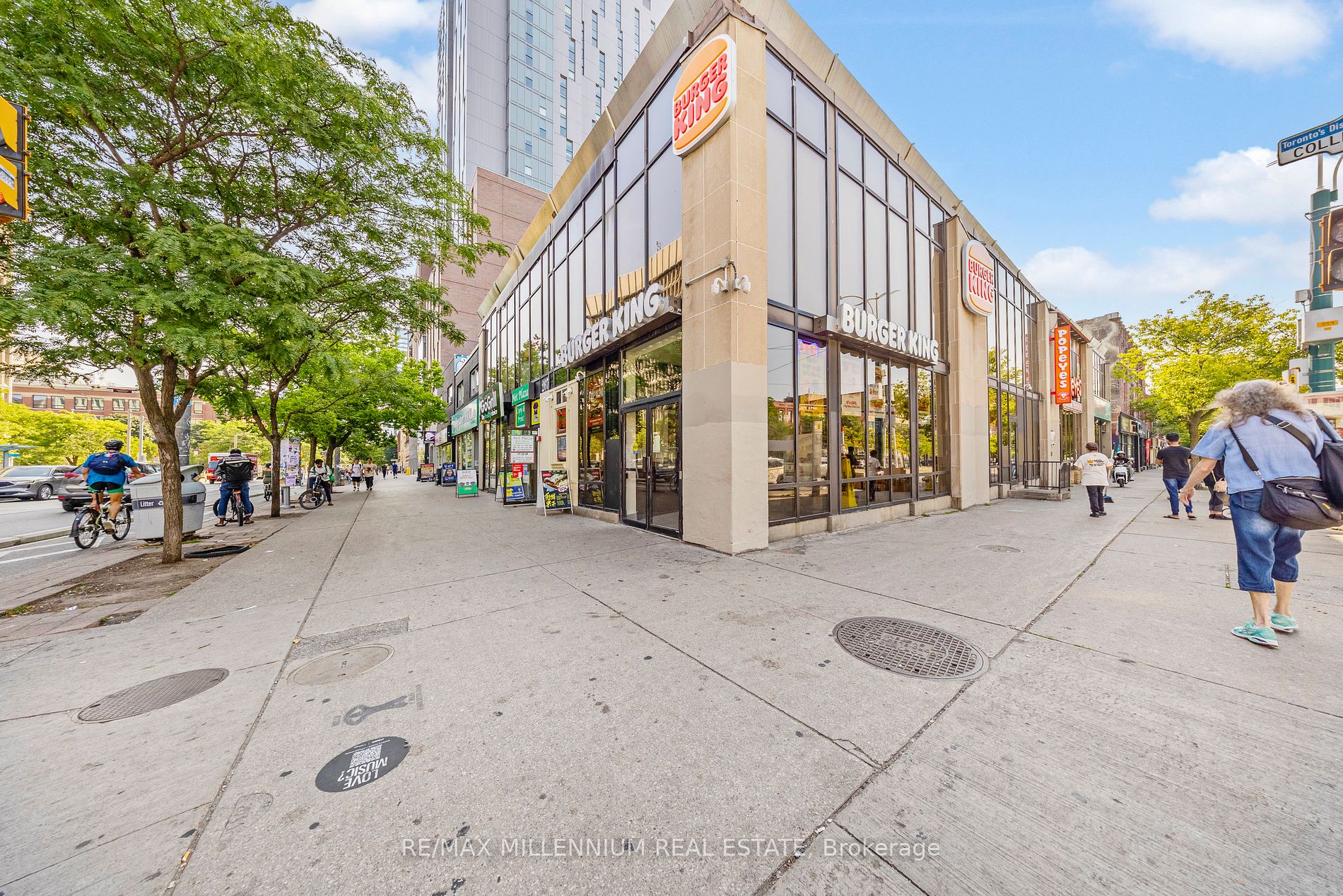 267 College St, Toronto, Ontario, Kensington-Chinatown