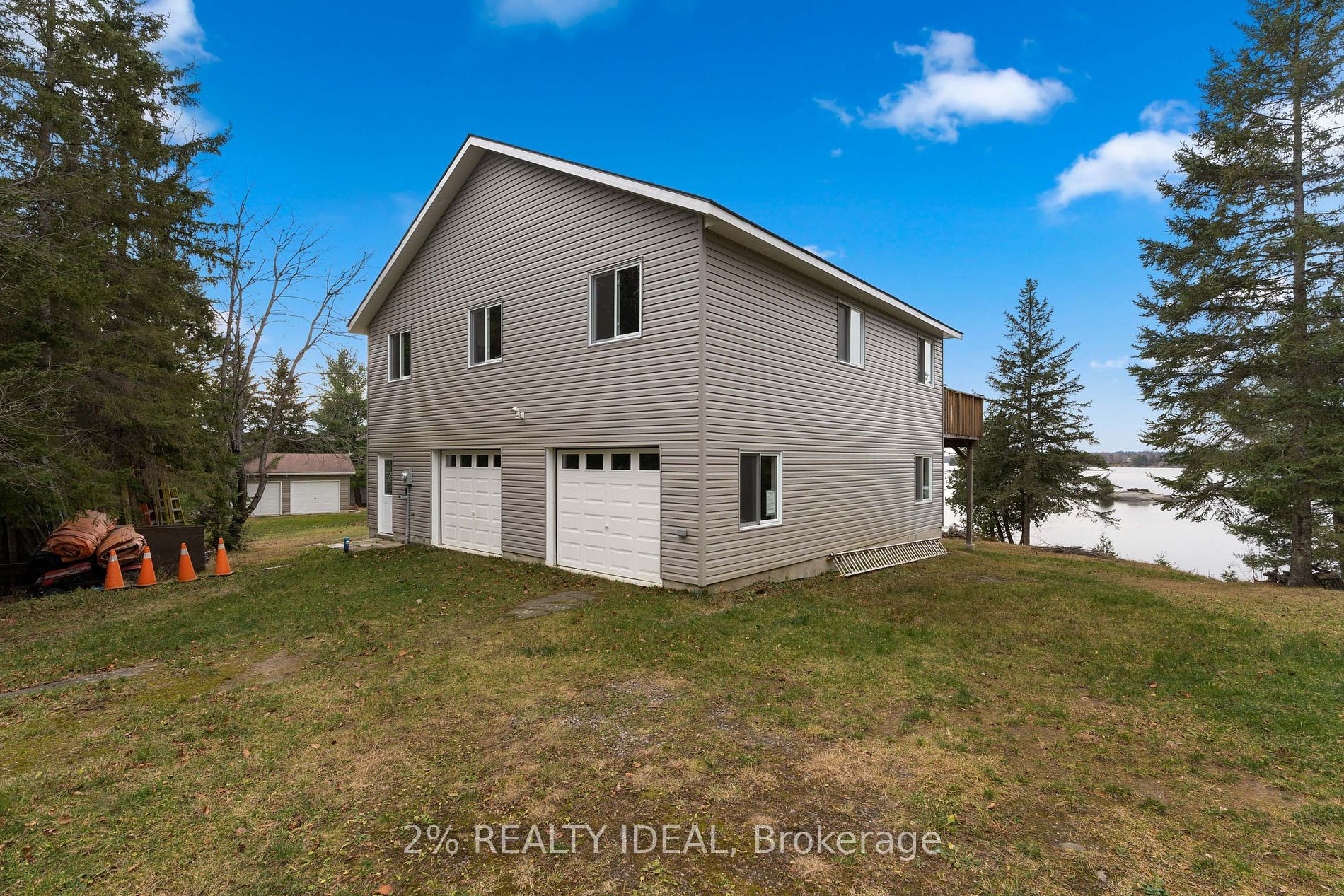 11 Nickles Cove Rd, Whitestone, Ontario, 