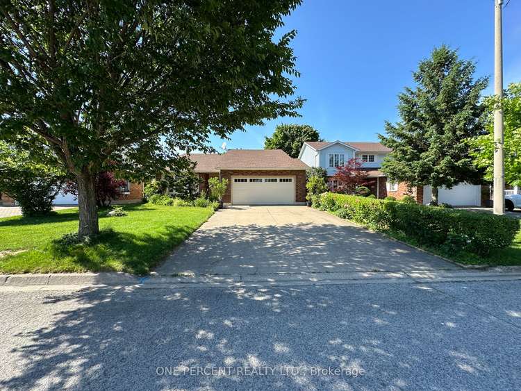 9 Bahama Bay, St. Catharines, Ontario, 