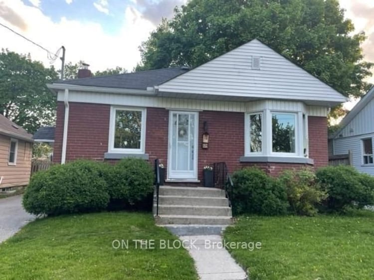 174 Gibbons St, Oshawa, Ontario, McLaughlin