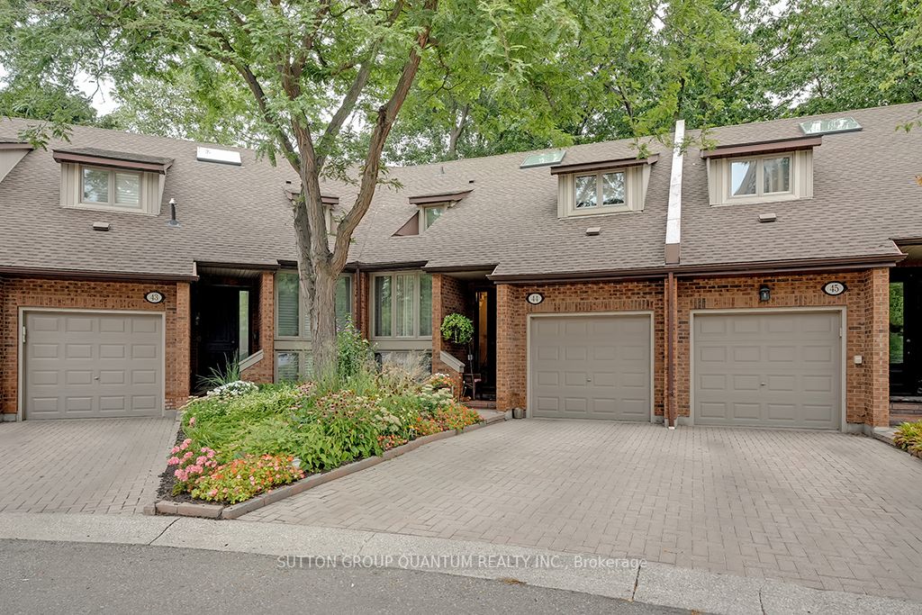 1180 Walden Circ, Mississauga, Ontario, Clarkson