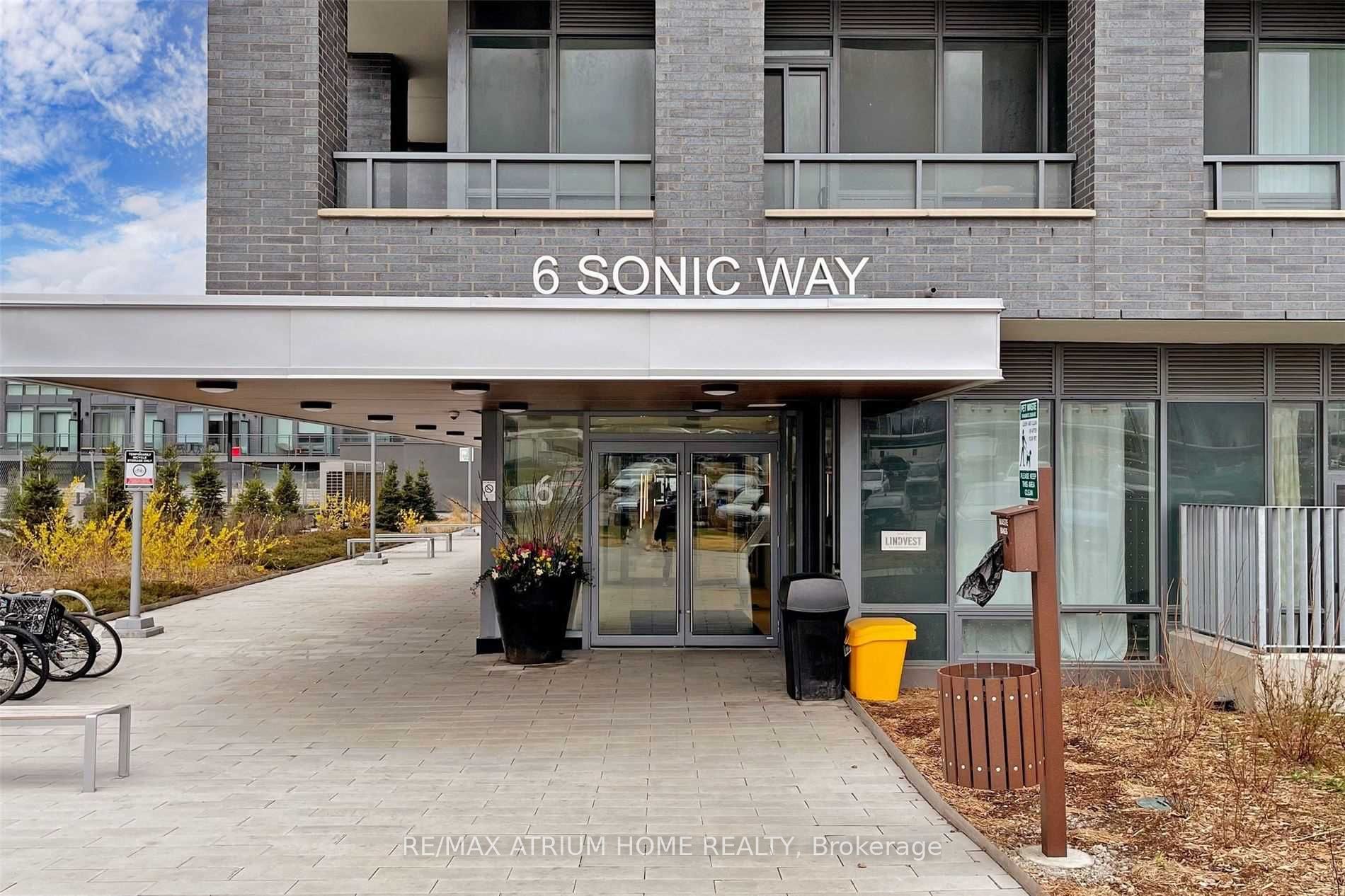 6 Sonic Way, Toronto, Ontario, Flemingdon Park