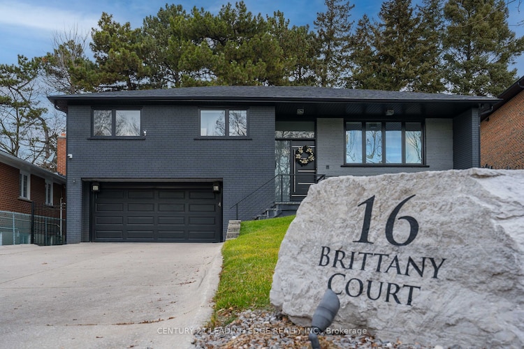 16 BRITTANY Crt, Toronto, Ontario, Humber Heights