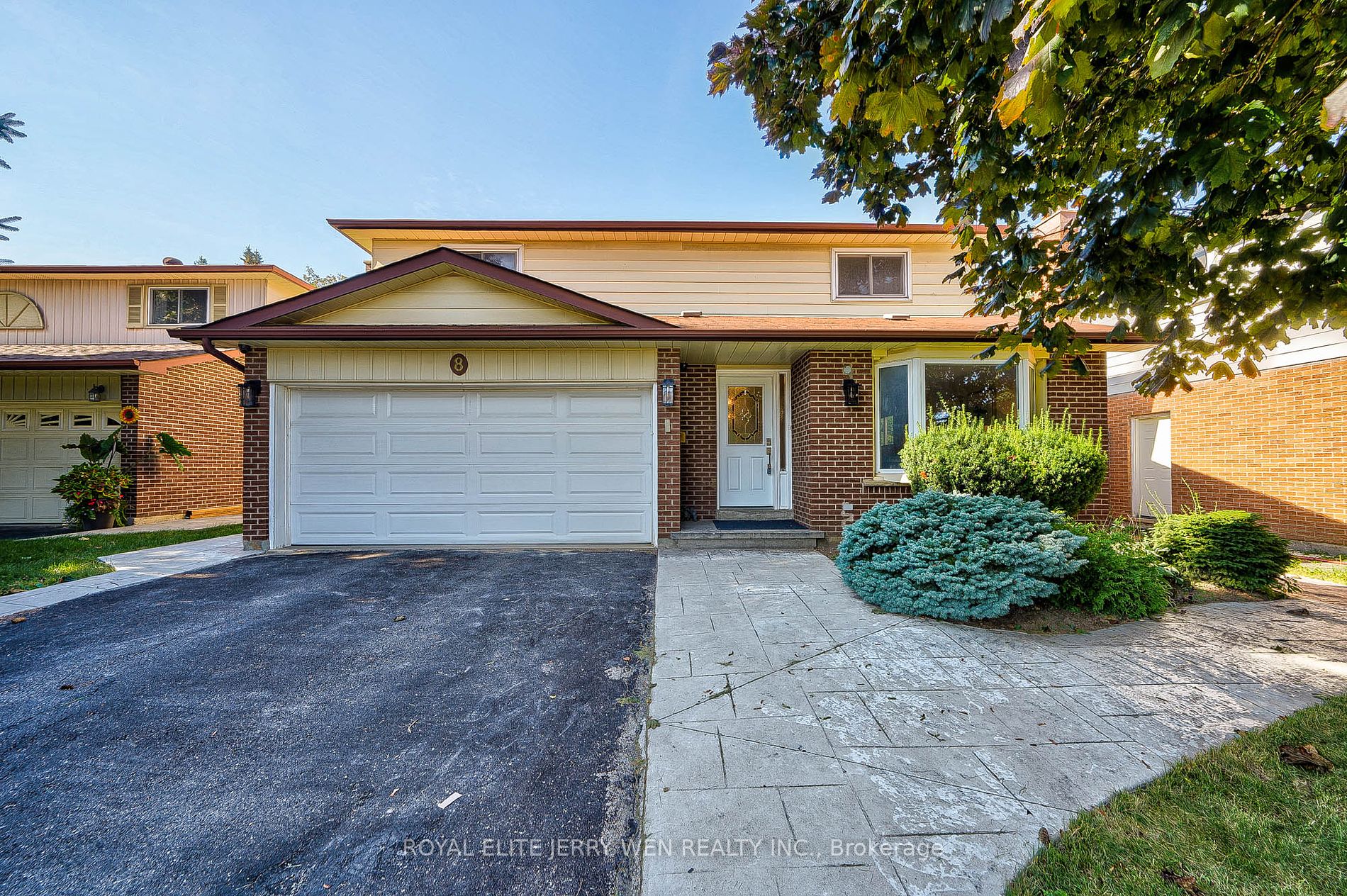 8 Deerfield Crt, Whitby, Ontario, Lynde Creek