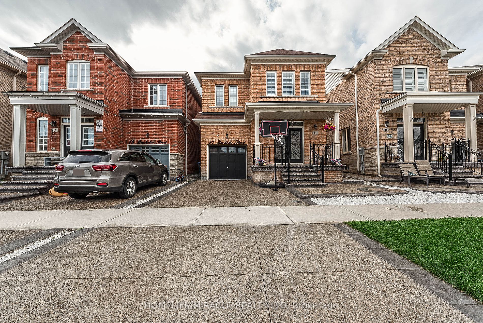 17 Bachelor St, Brampton, Ontario, Northwest Brampton