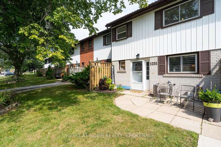 1251 Redbank Cres, Oakville, Ontario, College Park