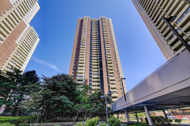 3 Massey Sq, Toronto, Ontario, Crescent Town