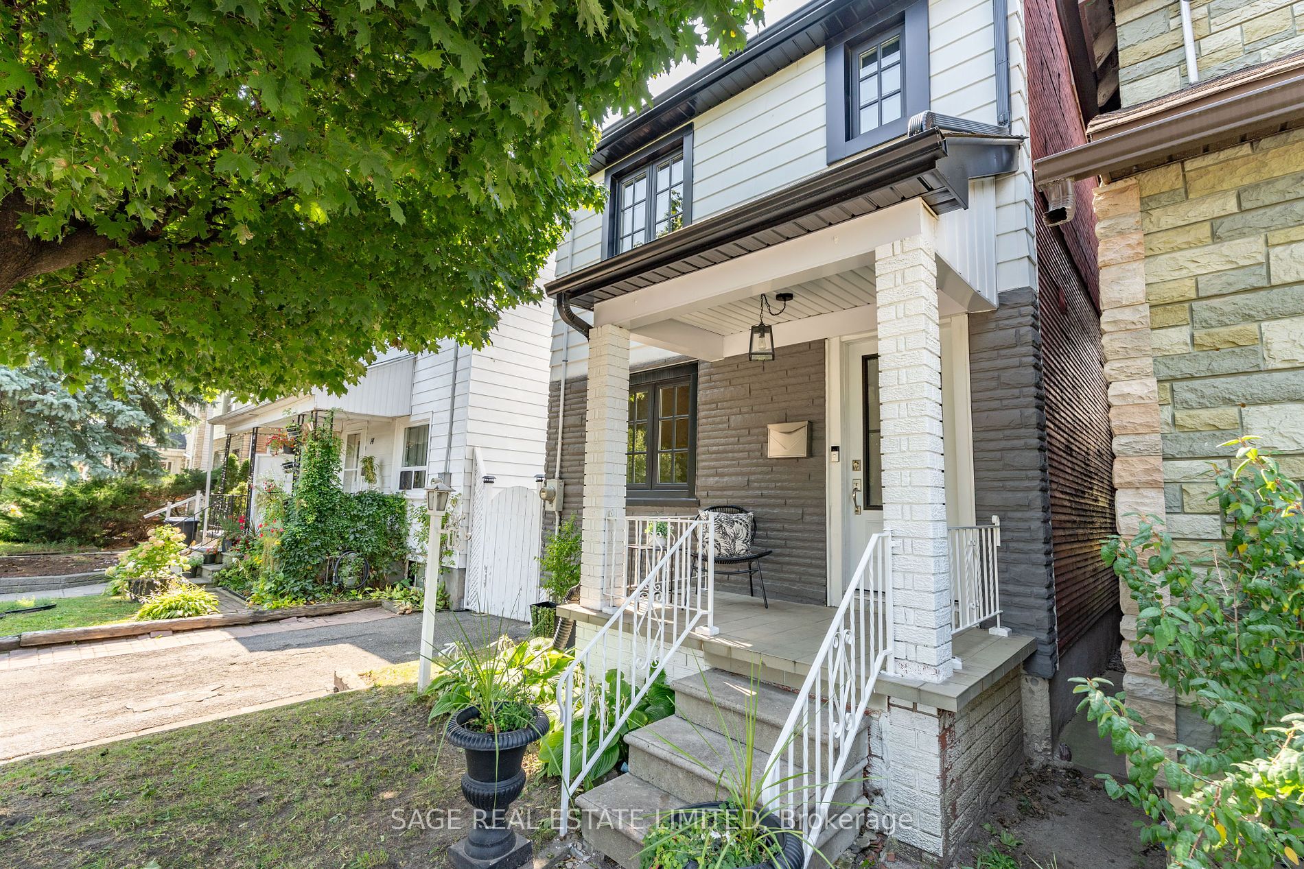 16 French Ave, Toronto, Ontario, Rockcliffe-Smythe