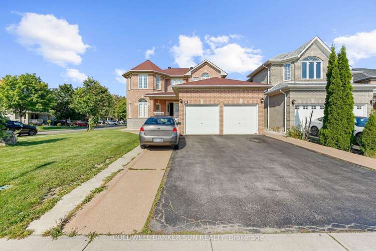 2 Giza Cres, Brampton, Ontario, Sandringham-Wellington