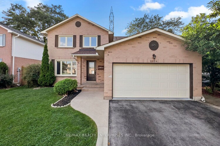 2054 Hunters Wood Dr, Burlington, Ontario, Headon