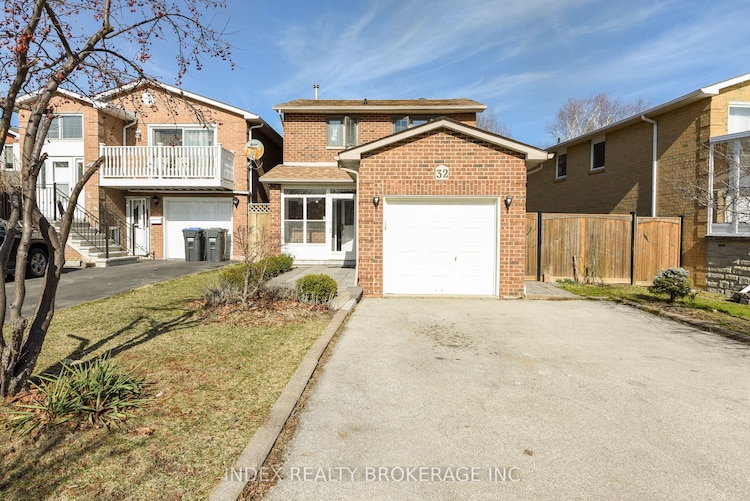 32 Panda Lane, Brampton, Ontario, Northgate