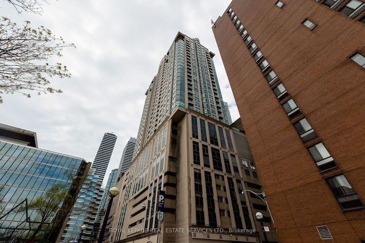 8 Park Rd, Toronto, Ontario, Rosedale-Moore Park