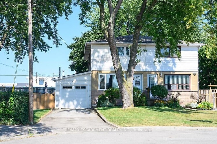 2439 BARCLAY Rd, Burlington, Ontario, Brant