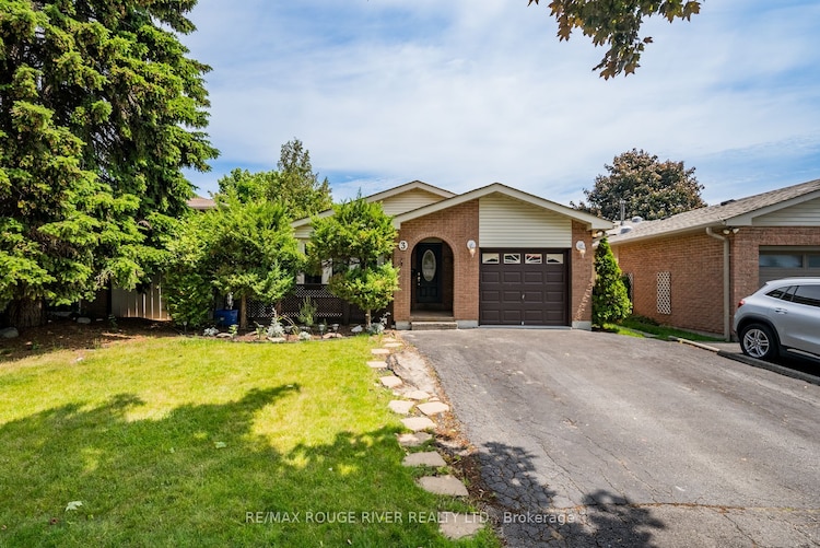 3 Swanston Cres, Ajax, Ontario, South West