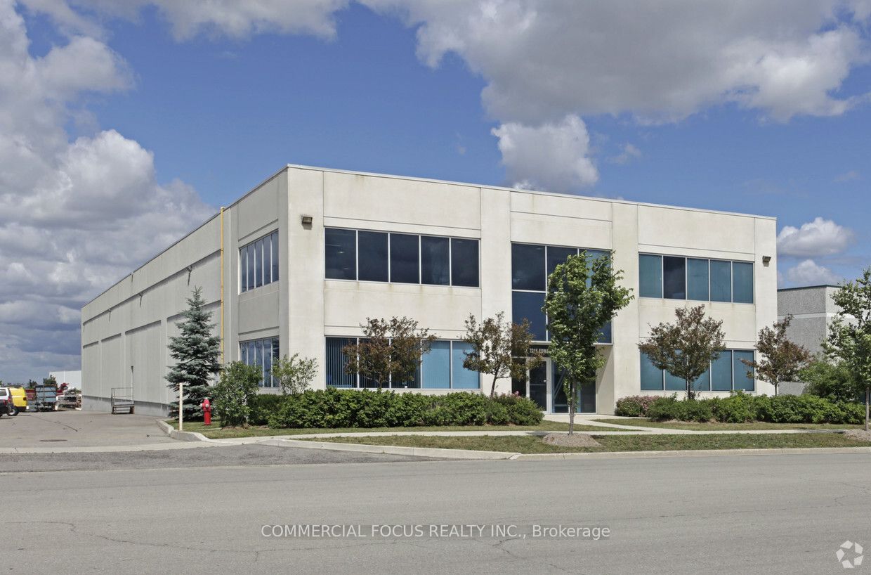 7215 Edwards Blvd, Mississauga, Ontario, Gateway