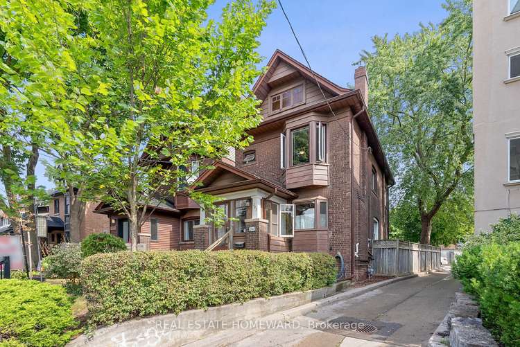 293 Kingswood Rd, Toronto, Ontario, East End-Danforth