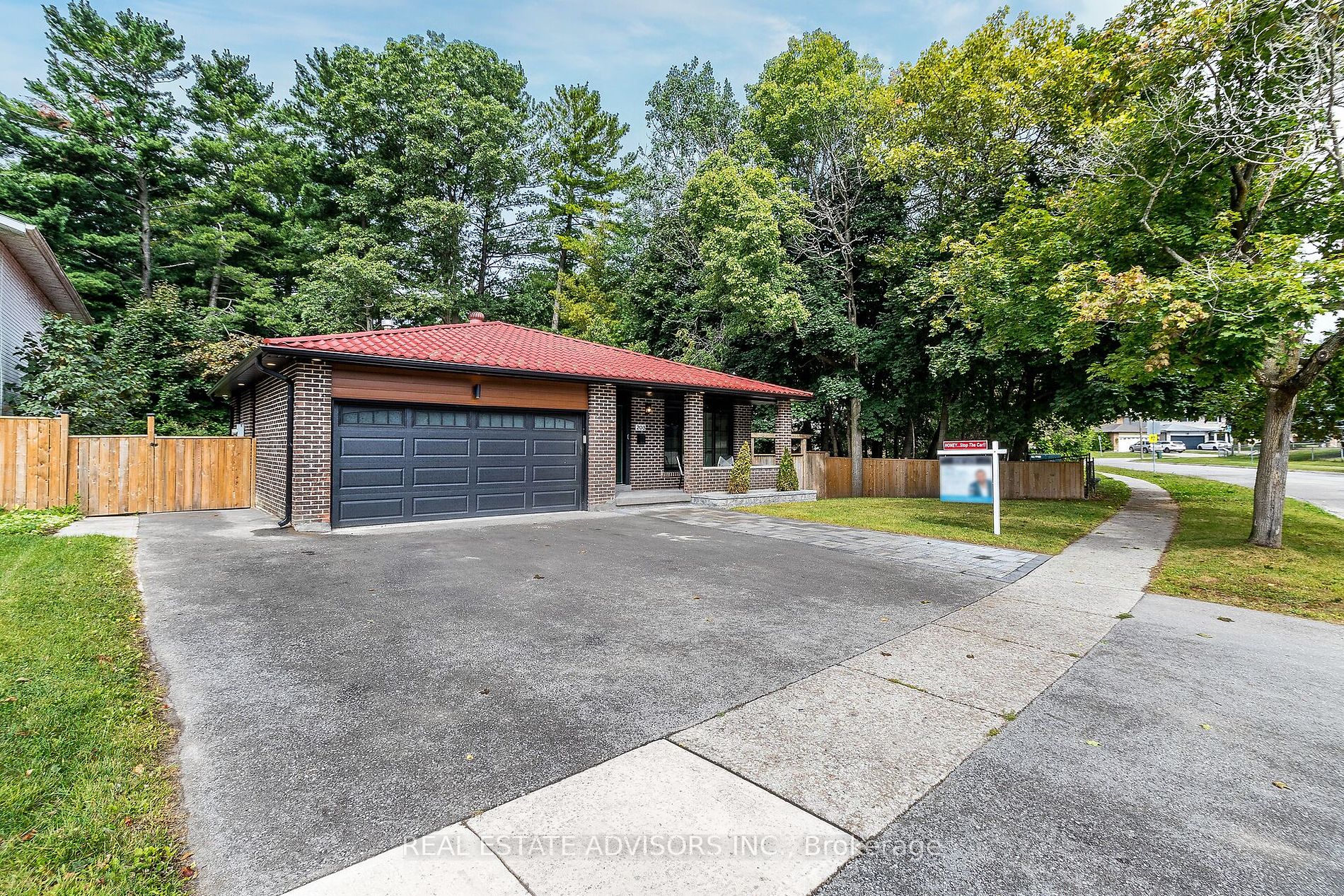 203 Browning Tr, Barrie, Ontario, 400 North