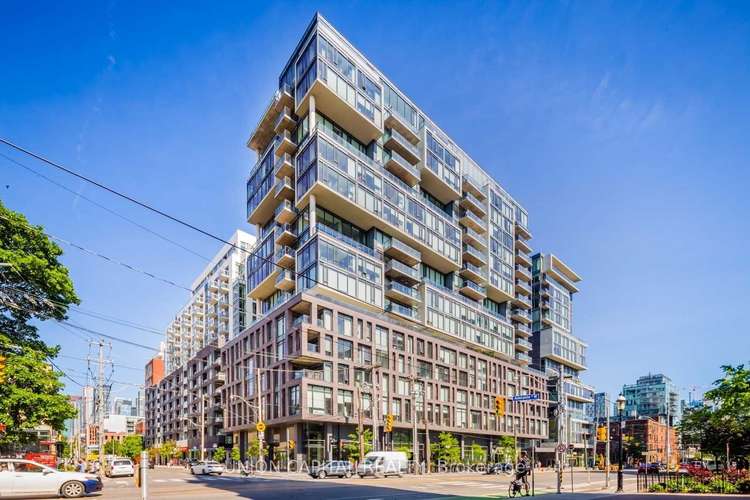 111 Bathurst St, Toronto, Ontario, Waterfront Communities C1