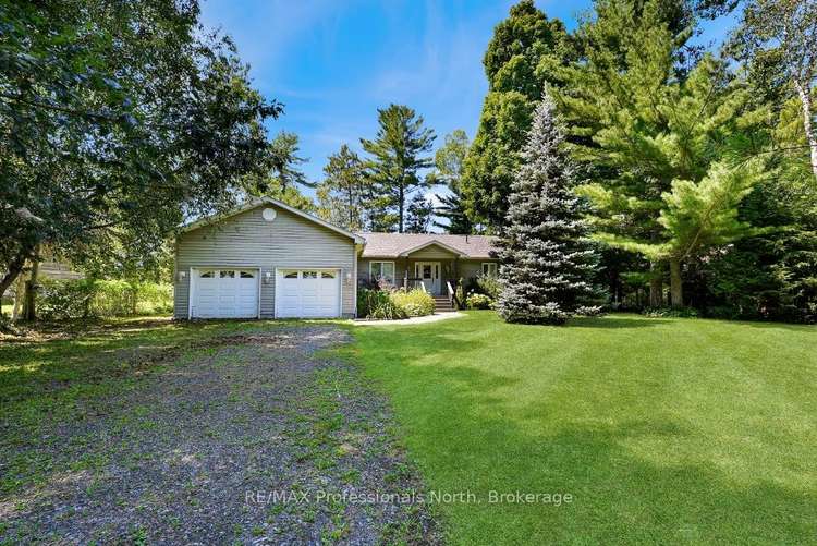 1049 Lofty Pines Lane, Minden Hills, Ontario, 