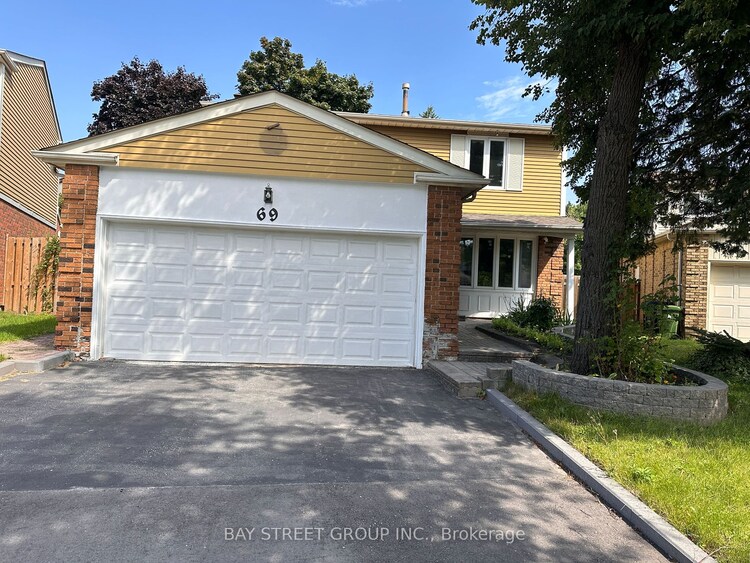 69 Longbow Sq, Toronto, Ontario, Steeles