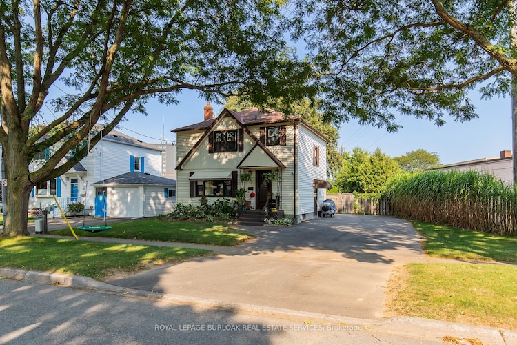 2 Thorndale Ave, St. Catharines, Ontario, 