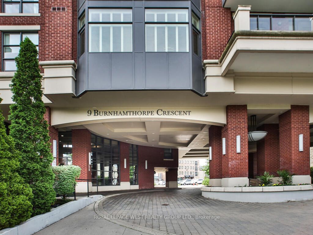 9 Burnhamthorpe Cres, Toronto, Ontario, Islington-City Centre West