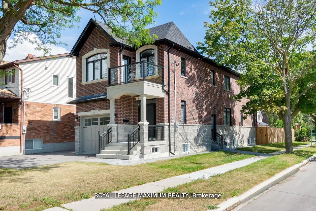 42 Fairfield Ave, Toronto, Ontario, Long Branch