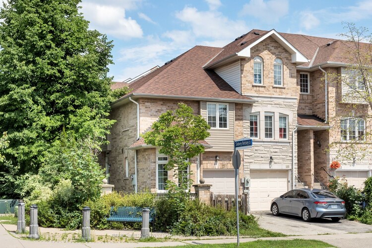 157 Charlton Settlement Ave, Toronto, Ontario, Mount Dennis