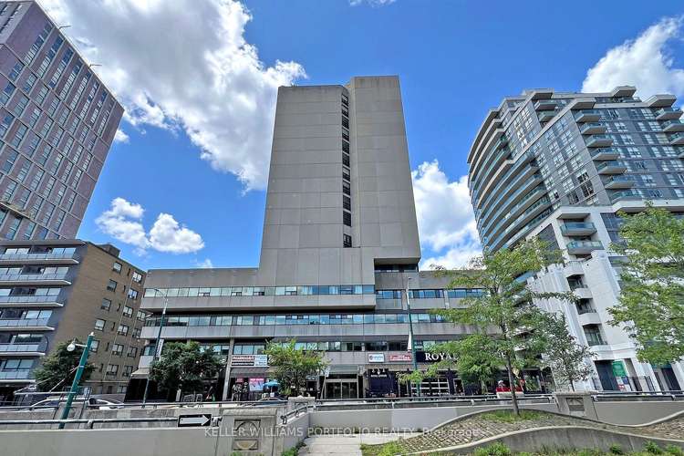 720 Spadina Ave, Toronto, Ontario, University