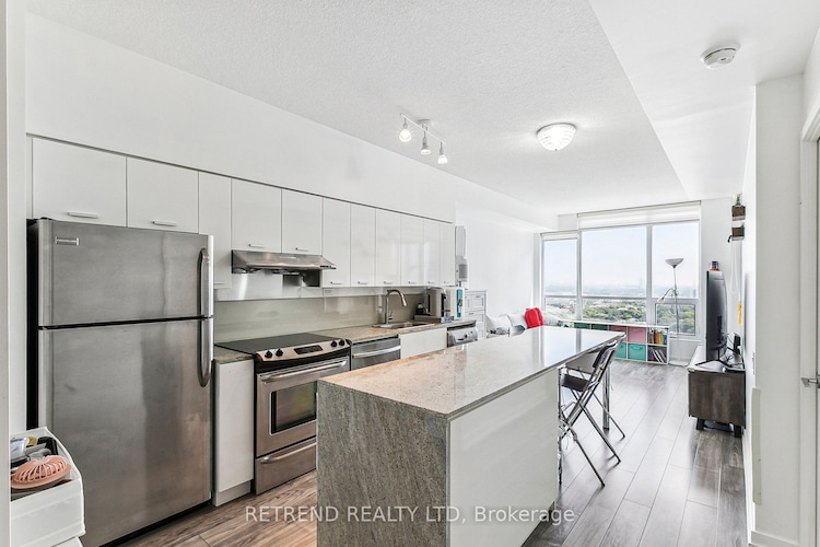 33 Singer Crt, Toronto, Ontario, Bayview Village