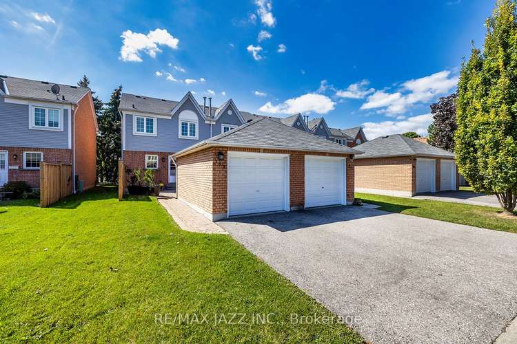 10 Bassett Blvd, Whitby, Ontario, Pringle Creek