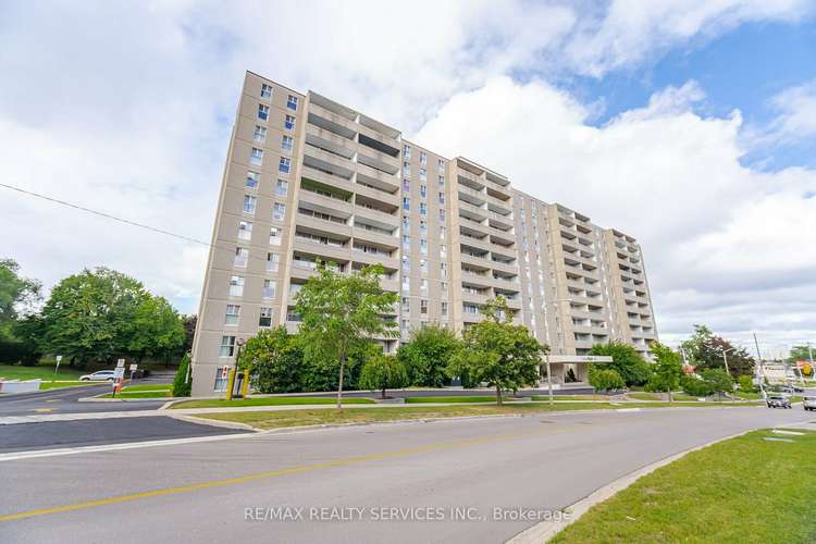 2 Glamorgan Ave, Toronto, Ontario, Dorset Park