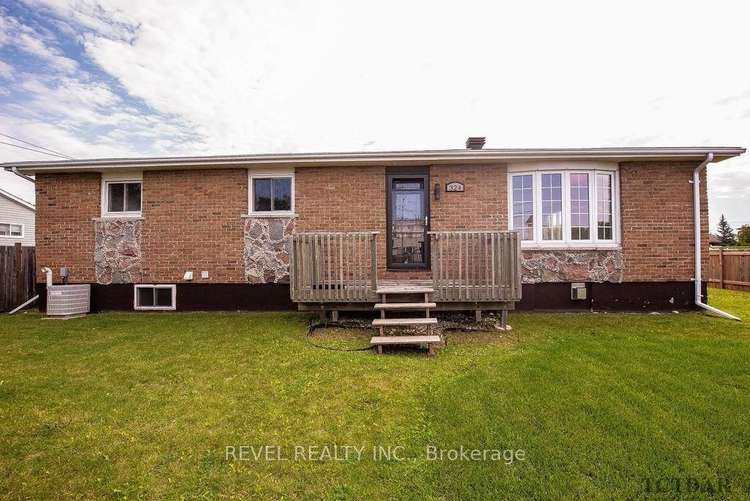 324 Lemoyne St, Timmins, Ontario, Main area